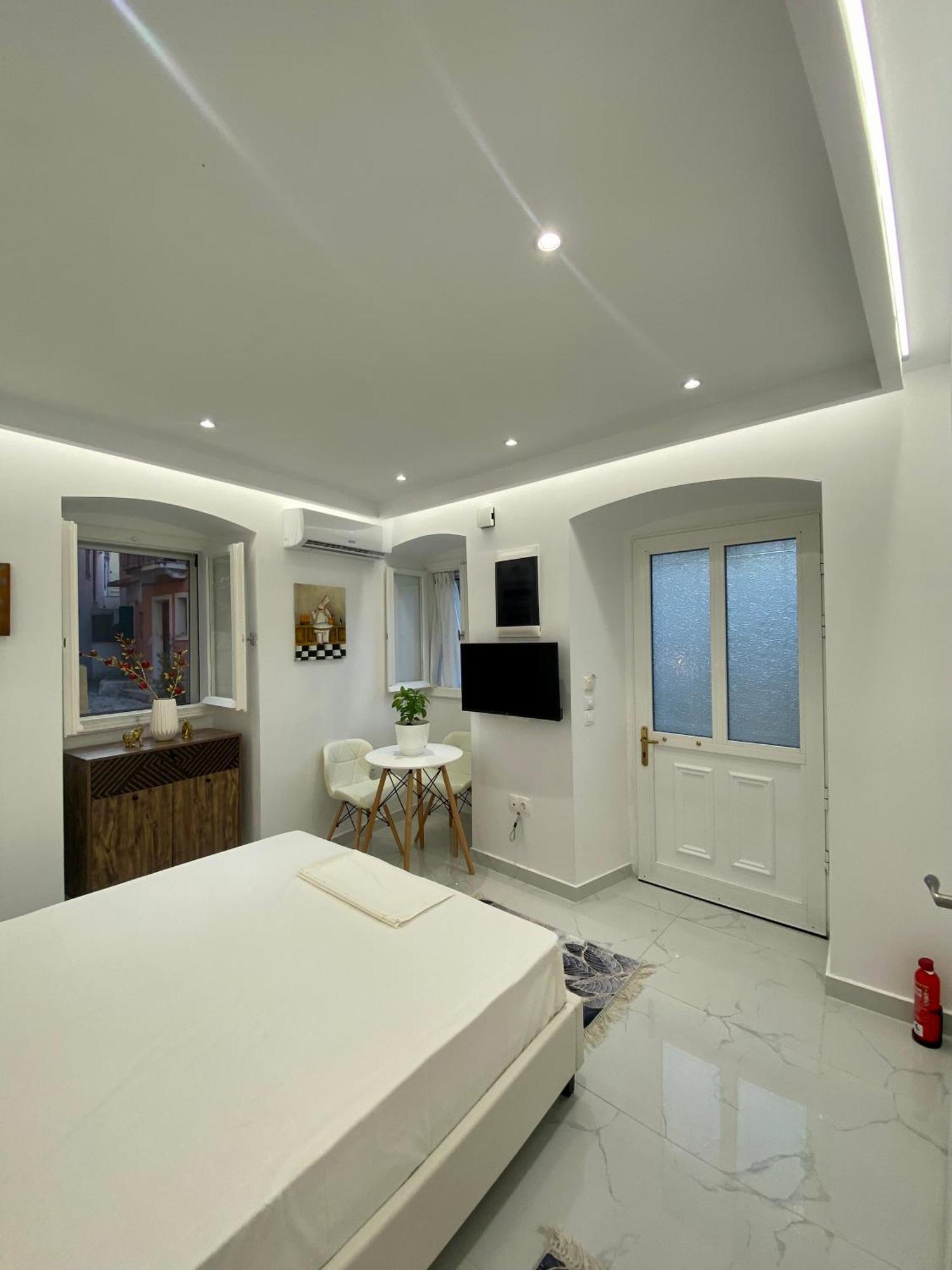Apartment Corfu Port Art