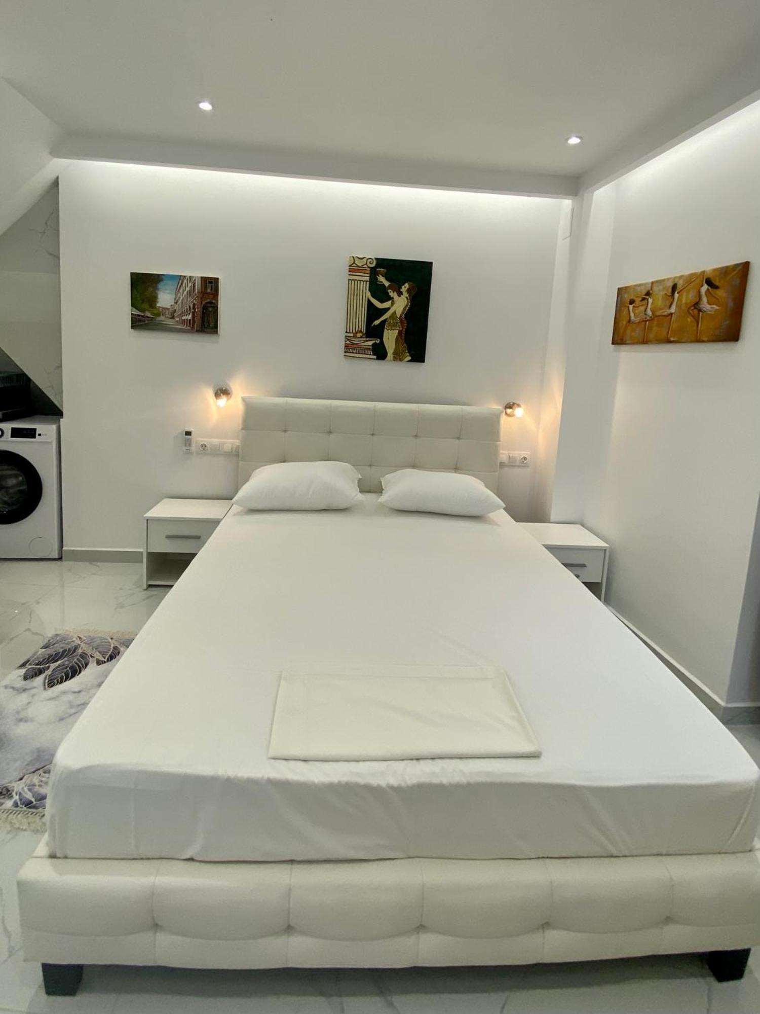 Apartment Corfu Port Art