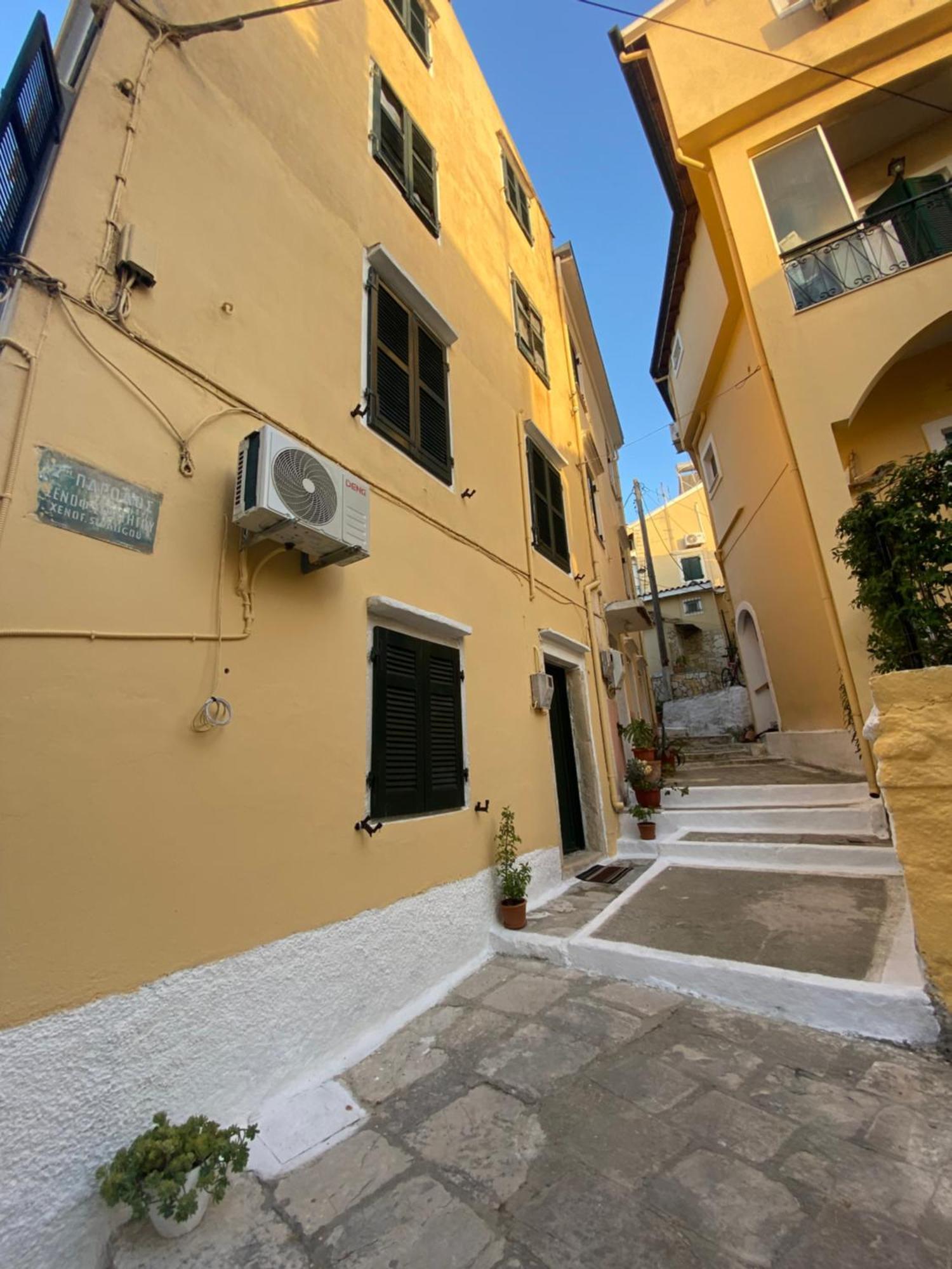 Apartment Corfu Port Art *